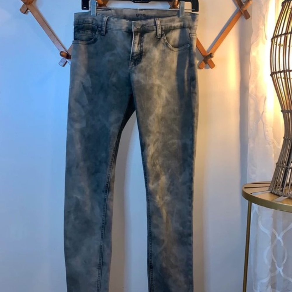 BDG Midrise Twig Long Ankle Zip Skinny Jeans